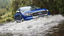 Ford hướng dẫn lái xe qua nước ngập thật đơn giản