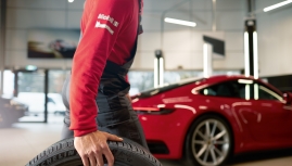 Porsche mở gia hạn mua Bảo Hành đến 15 năm