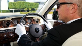 Rolls-Royce tổ chức đào tạo lái xe riêng "White Gloves" tại TP.HCM