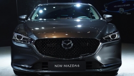 New Mazda6 công bố giá đè bẹp Camry và Accord