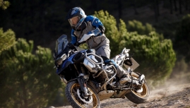 Biker khoe nâng cấp đồ chơi đi Tour cho BMW GSA 1250 HP hơn 100 triệu