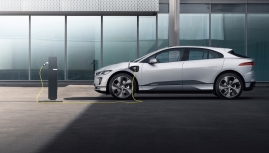 SUV điện Jaguar I-PACE thêm nhiều công nghệ thông minh hơn.