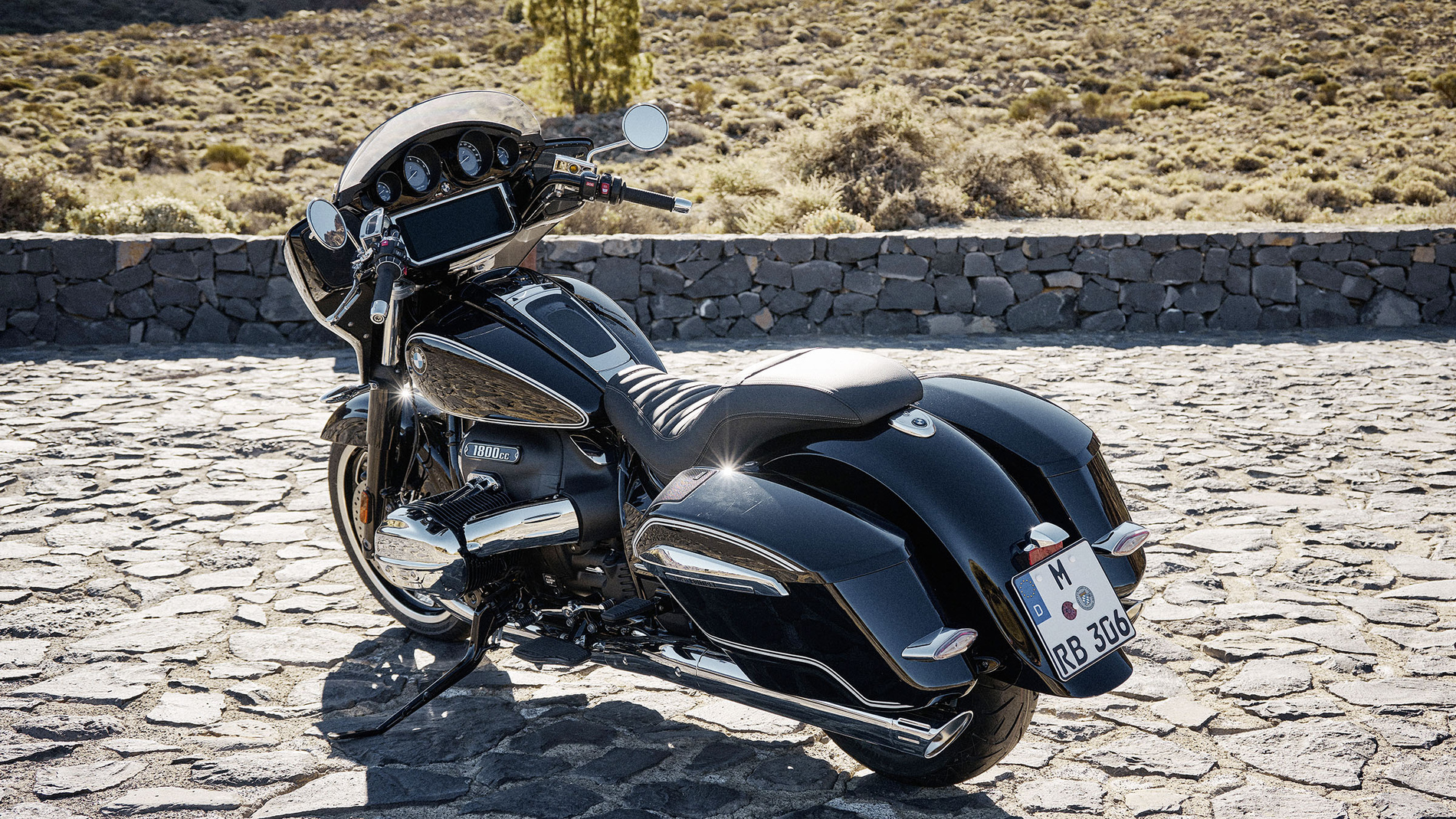 Mô tô BMW R18 B và BMW R18 Transcontinental cho dân chơi Việt, Gía 1,3 ...